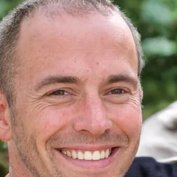 Hakan Çelikdoğan
